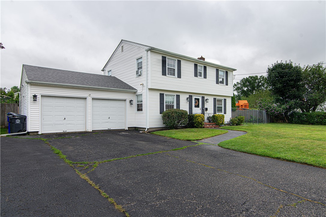 40 Milburn Road East Providence, RI 02914 - Photo 3 of 50 Gallery Image 3