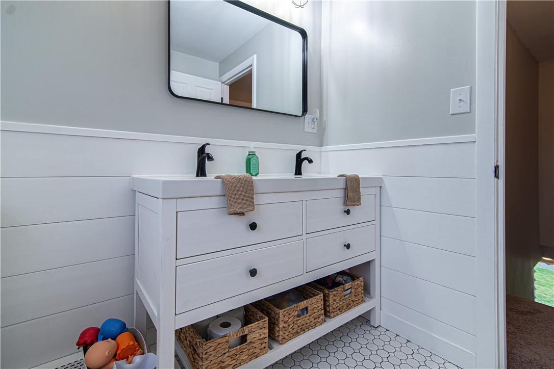 40 Milburn Road East Providence, RI 02914 - Photo 33 of 50 Gallery Image 33