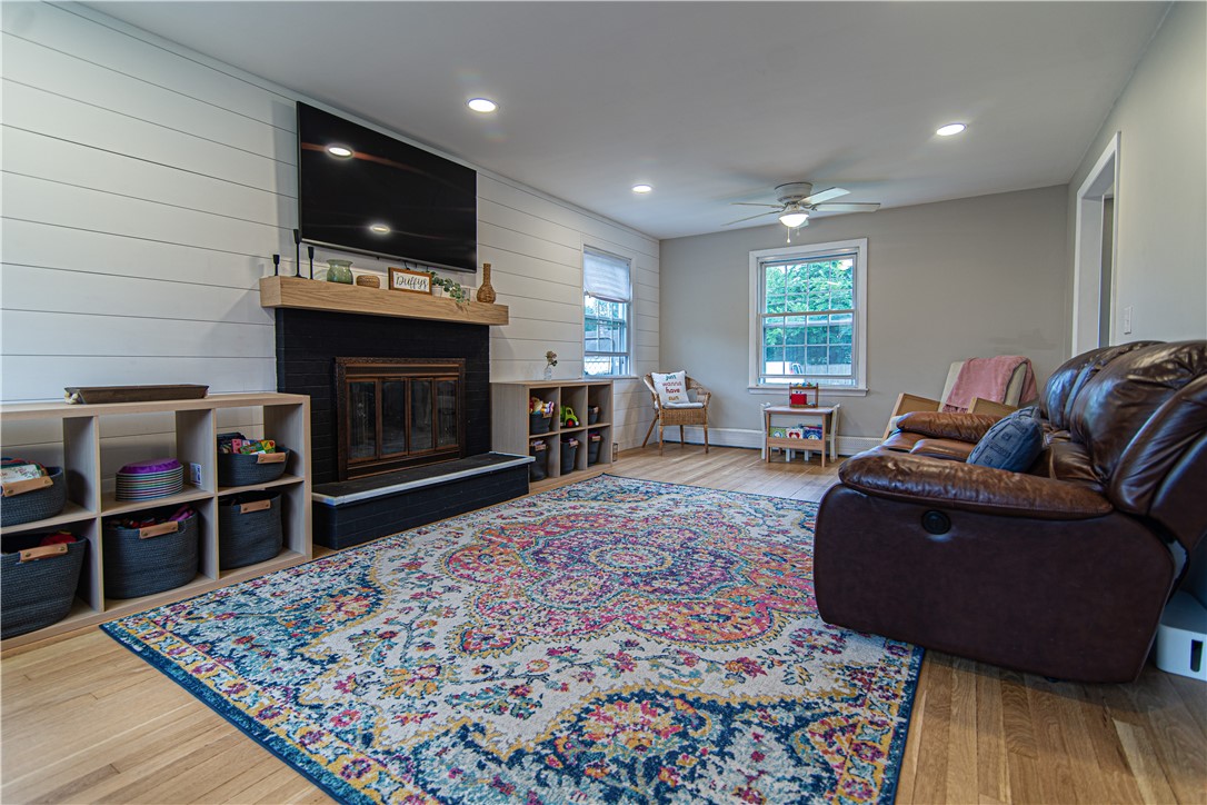 40 Milburn Road East Providence, RI 02914 - Photo 8 of 50 Gallery Image 8