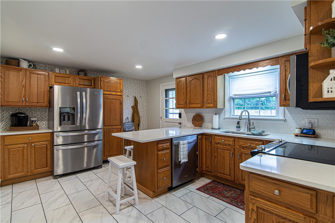 40 Milburn Road East Providence, RI 02914 - Photo 10 of 50 Gallery Image 10