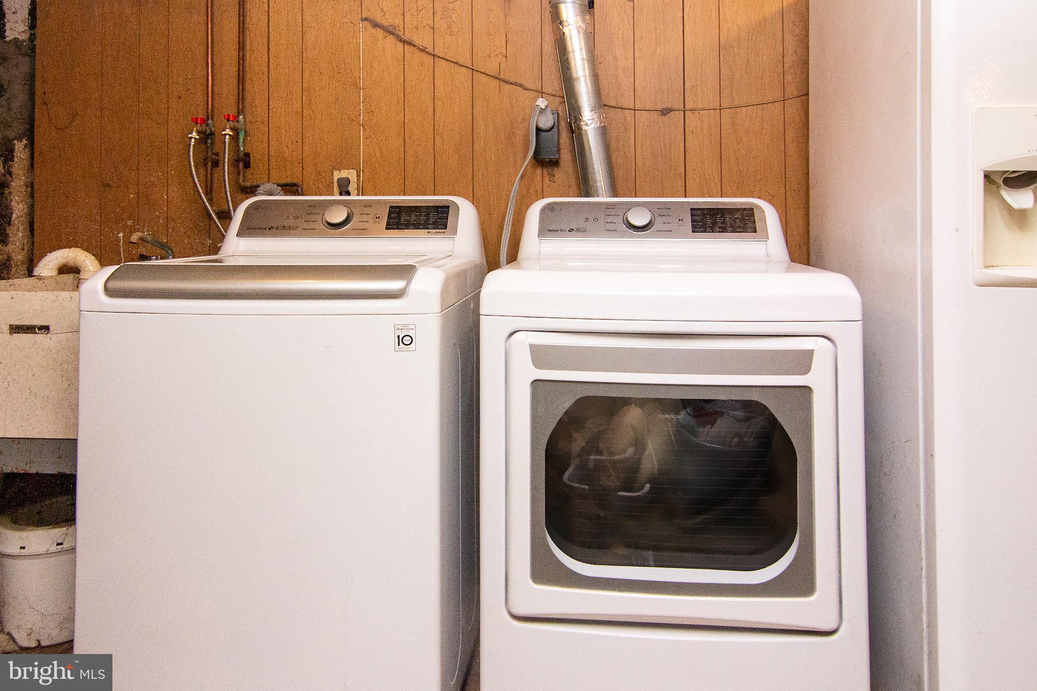 18626 Gunpowder Road Hampstead, MD 21074 - Photo 64 of 66 a utility room with dryer and washer