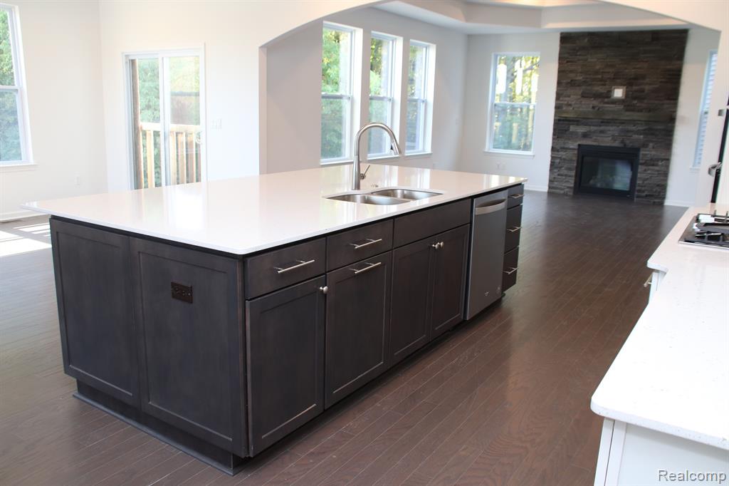 22649 Novi Road Novi, MI 48375 - Photo 26 of 66 Gallery Image 26