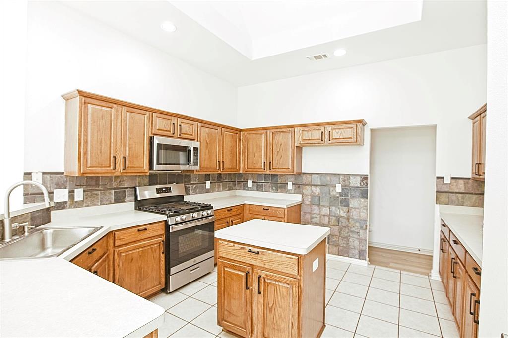 105 Galloping Trail Forney, TX 75126 - Photo 16 of 40