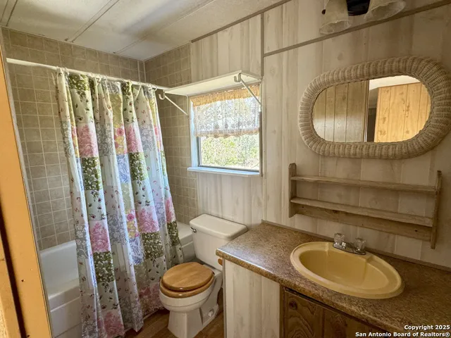 $389,000 | 1506 Thanksgiving Road, Utopia, TX 78884