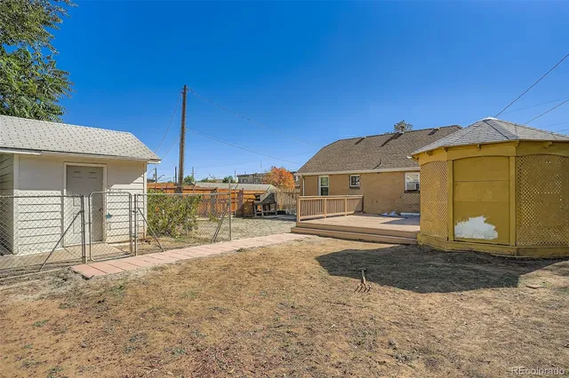 a view of a house with a outdoor space
