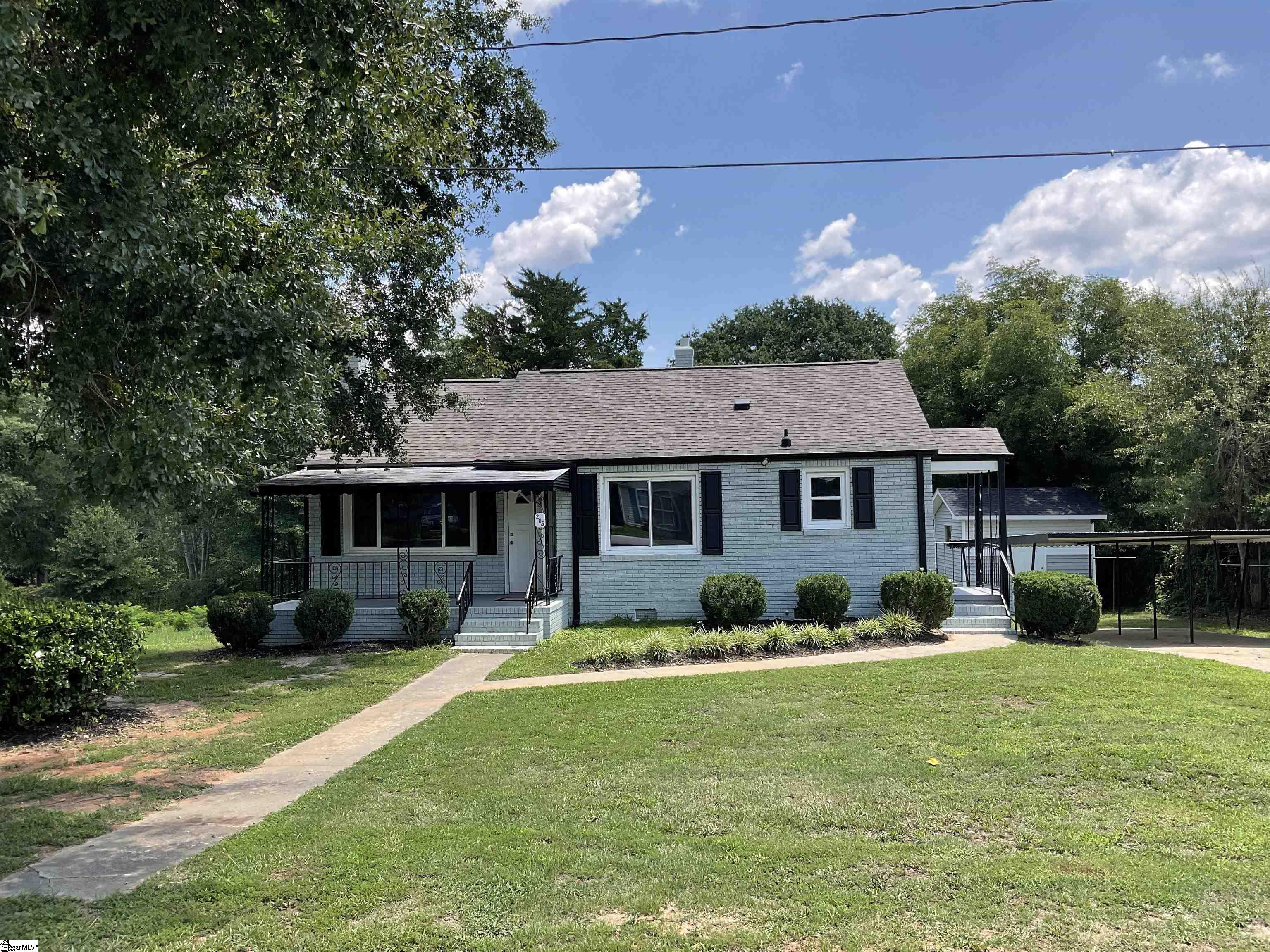 205 Jones Road Taylors, SC 29687 - Photo 1 of 28 Gallery Image 1