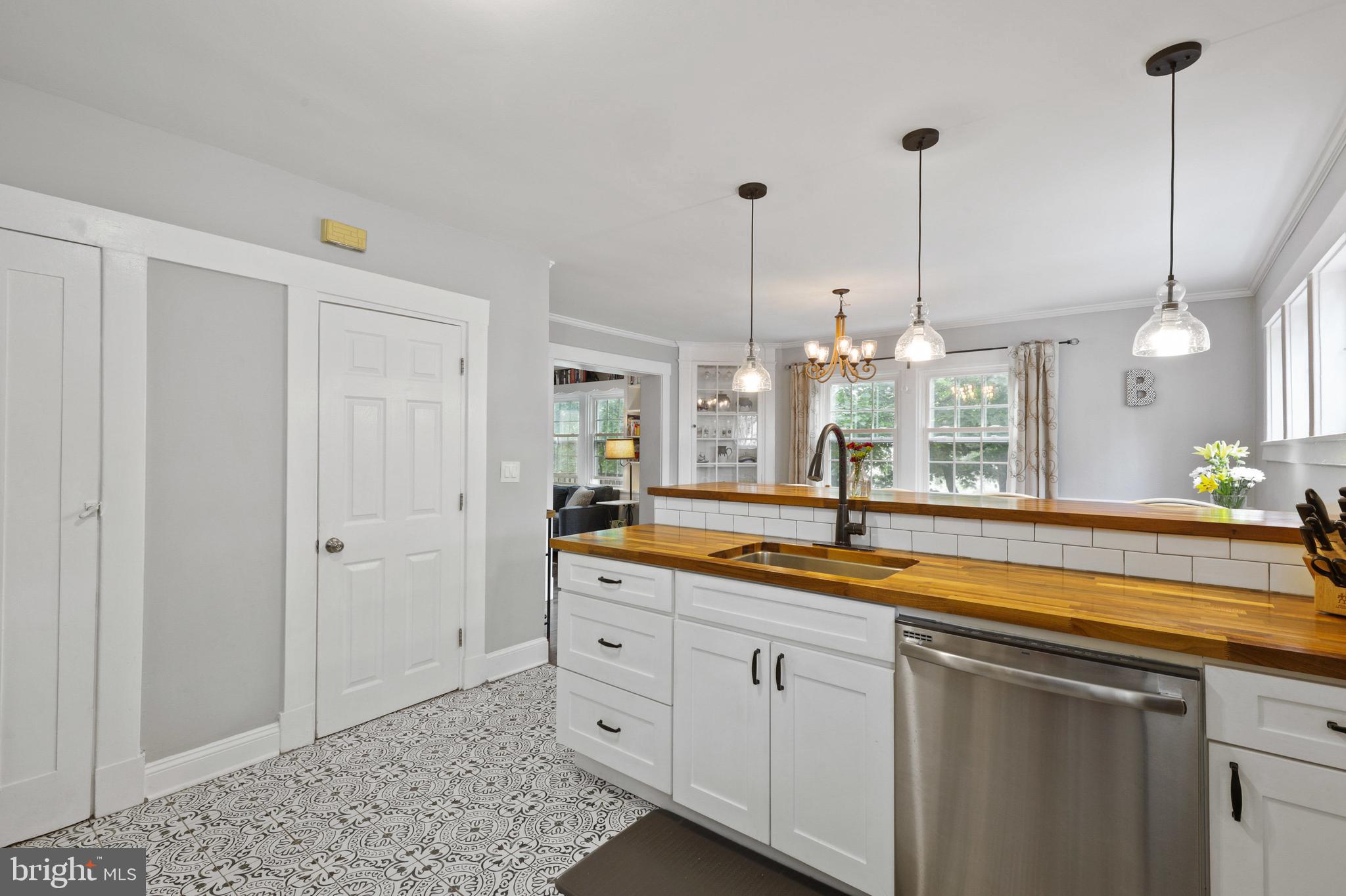 420 Kenneth Square Baltimore, MD 21212 - Photo 23 of 52 Butchers block counters