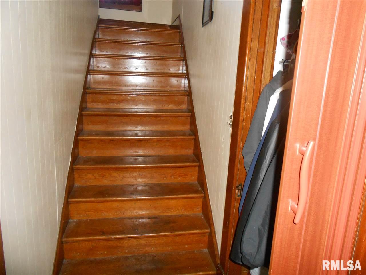 412 Washington Street La Rose, IL 61541 - Photo 5 of 10