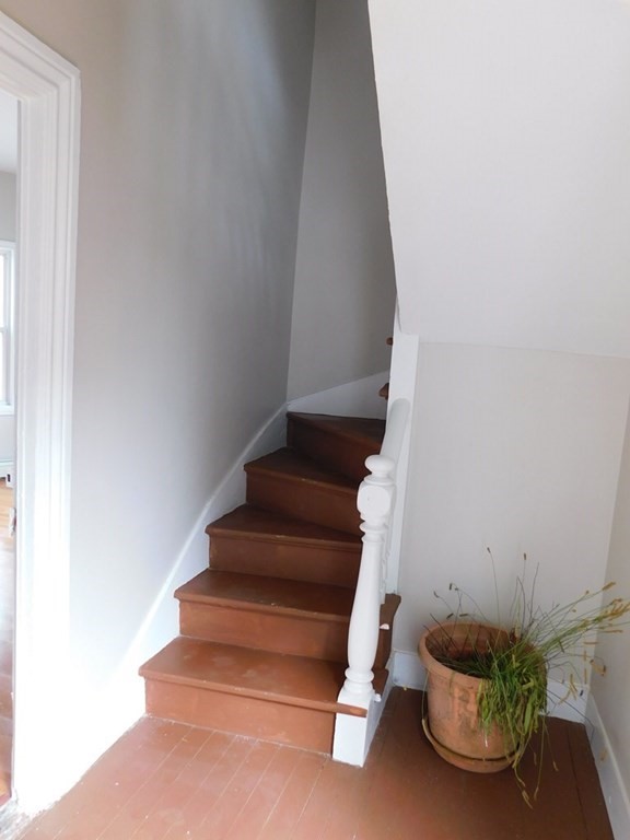 951 Rodman Street Fall River, MA 02721 - Photo 17 of 39