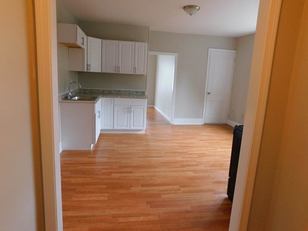 951 Rodman Street Fall River, MA 02721 - Photo 20 of 39