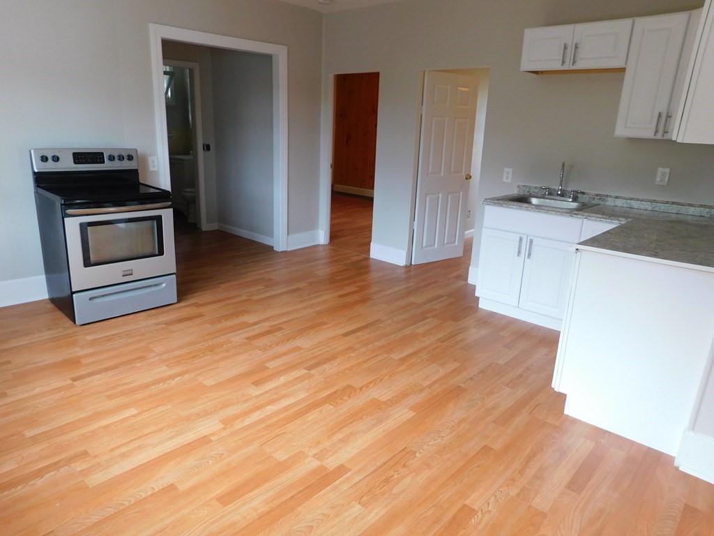 951 Rodman Street Fall River, MA 02721 - Photo 21 of 39