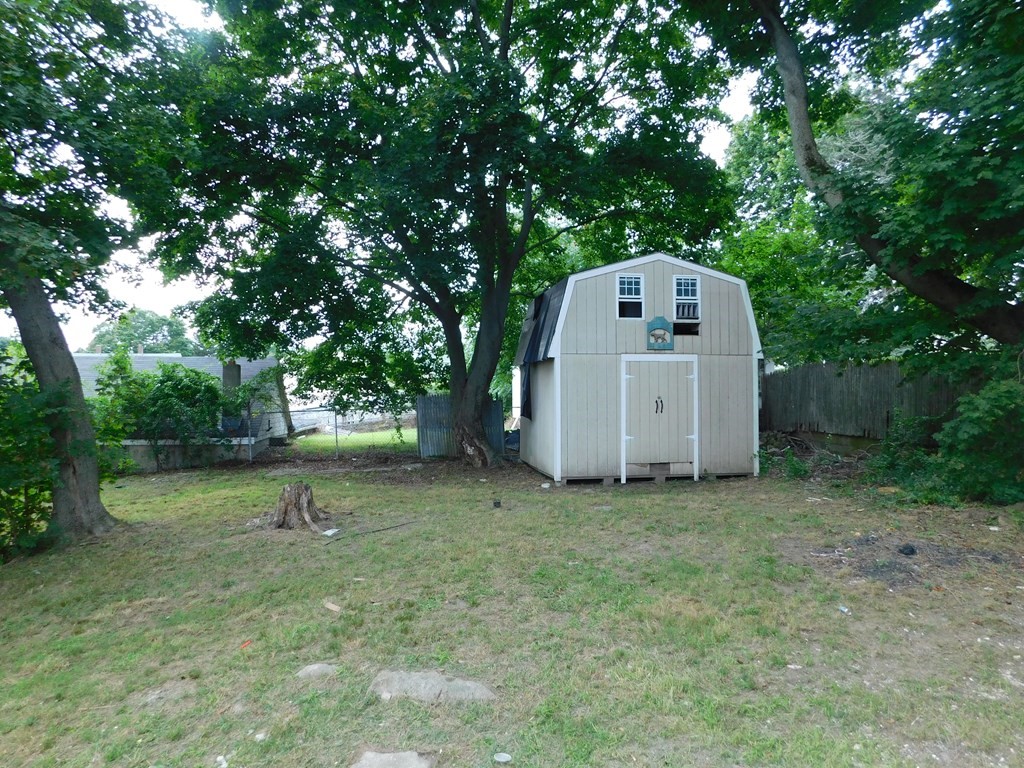 951 Rodman Street Fall River, MA 02721 - Photo 4 of 39
