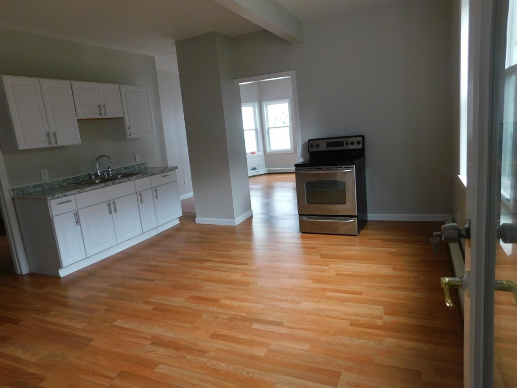 951 Rodman Street Fall River, MA 02721 - Photo 6 of 39