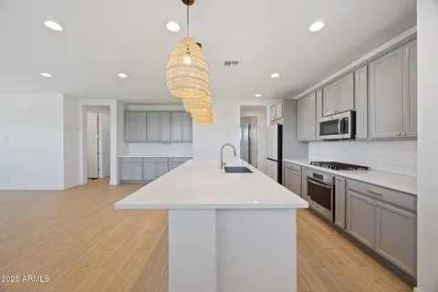 $585,000 | 20931 East Cattle Drive, Queen Creek, AZ 85142