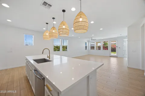 $585,000 | 20931 East Cattle Drive, Queen Creek, AZ 85142