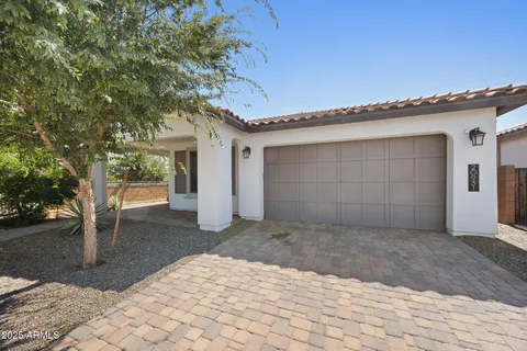 $585,000 | 20931 East Cattle Drive, Queen Creek, AZ 85142