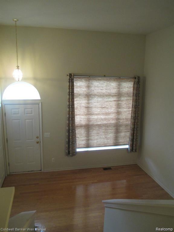 1175 Ann Arbor Road Plymouth, MI 48170 - Photo 4 of 9
