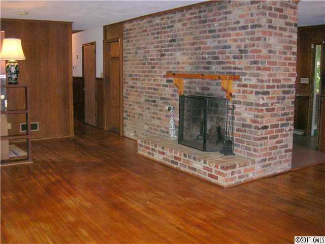 5500 Murrayhill Road Charlotte, NC 28210 - Photo 2 of 16 Gallery Image 2