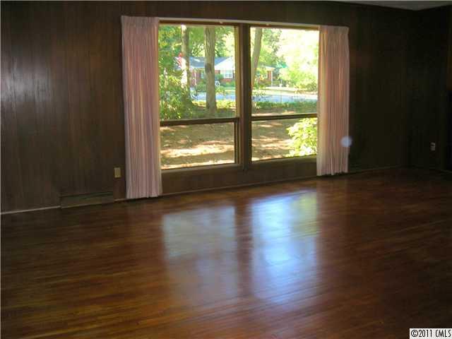5500 Murrayhill Road Charlotte, NC 28210 - Photo 3 of 16 Gallery Image 3