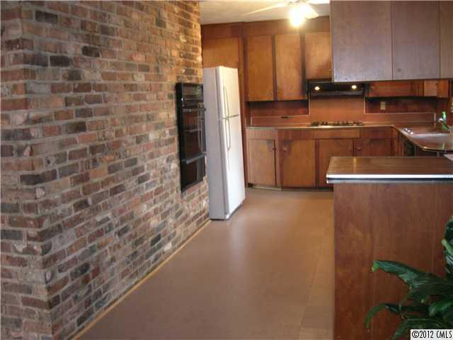 5500 Murrayhill Road Charlotte, NC 28210 - Photo 6 of 16 Gallery Image 6