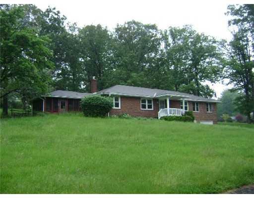 3823 Anderson Road Gibsonia, PA 15044 - Photo 1 of 13 Exterior Front.