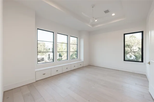 $2,045,000 | 4923 Mimosa Drive, Bellaire, TX 77401