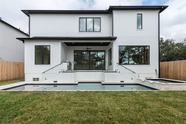 $2,045,000 | 4923 Mimosa Drive, Bellaire, TX 77401