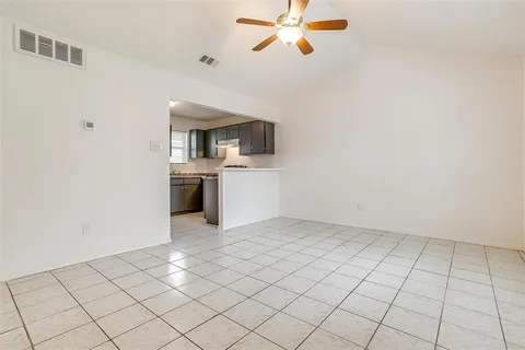 $450,000 | 716 South Perkins Street, Fort Worth, TX 76103