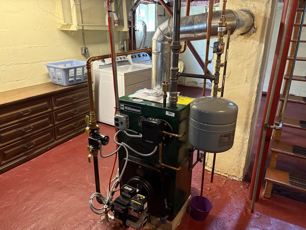 33 Meadowbrook Road Brookline, MA 02467 - Photo 12 of 14