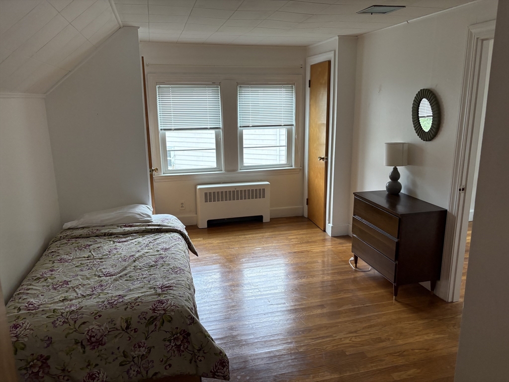 33 Meadowbrook Road Brookline, MA 02467 - Photo 13 of 14