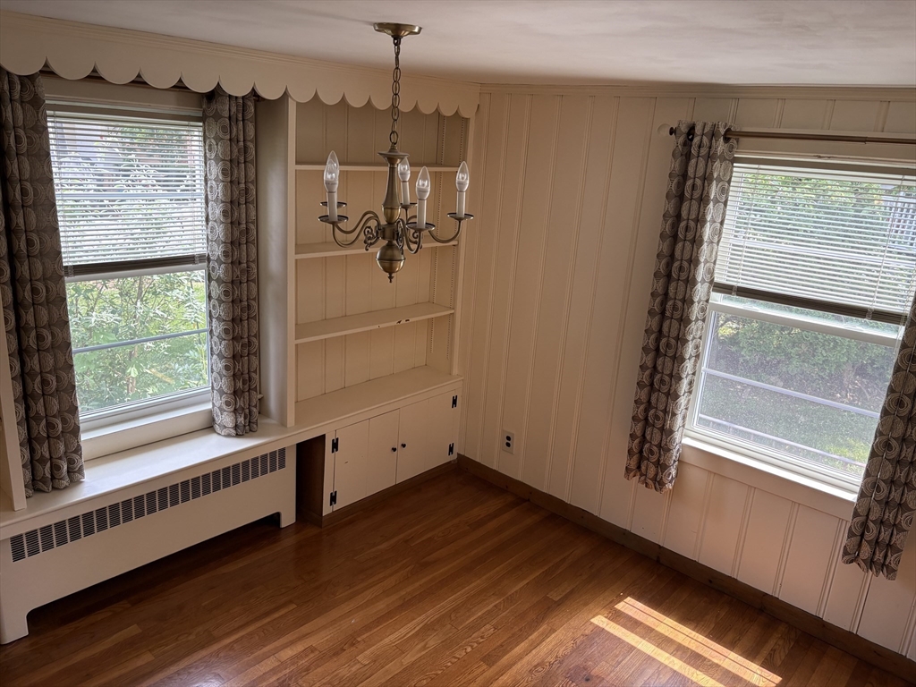 33 Meadowbrook Road Brookline, MA 02467 - Photo 6 of 14