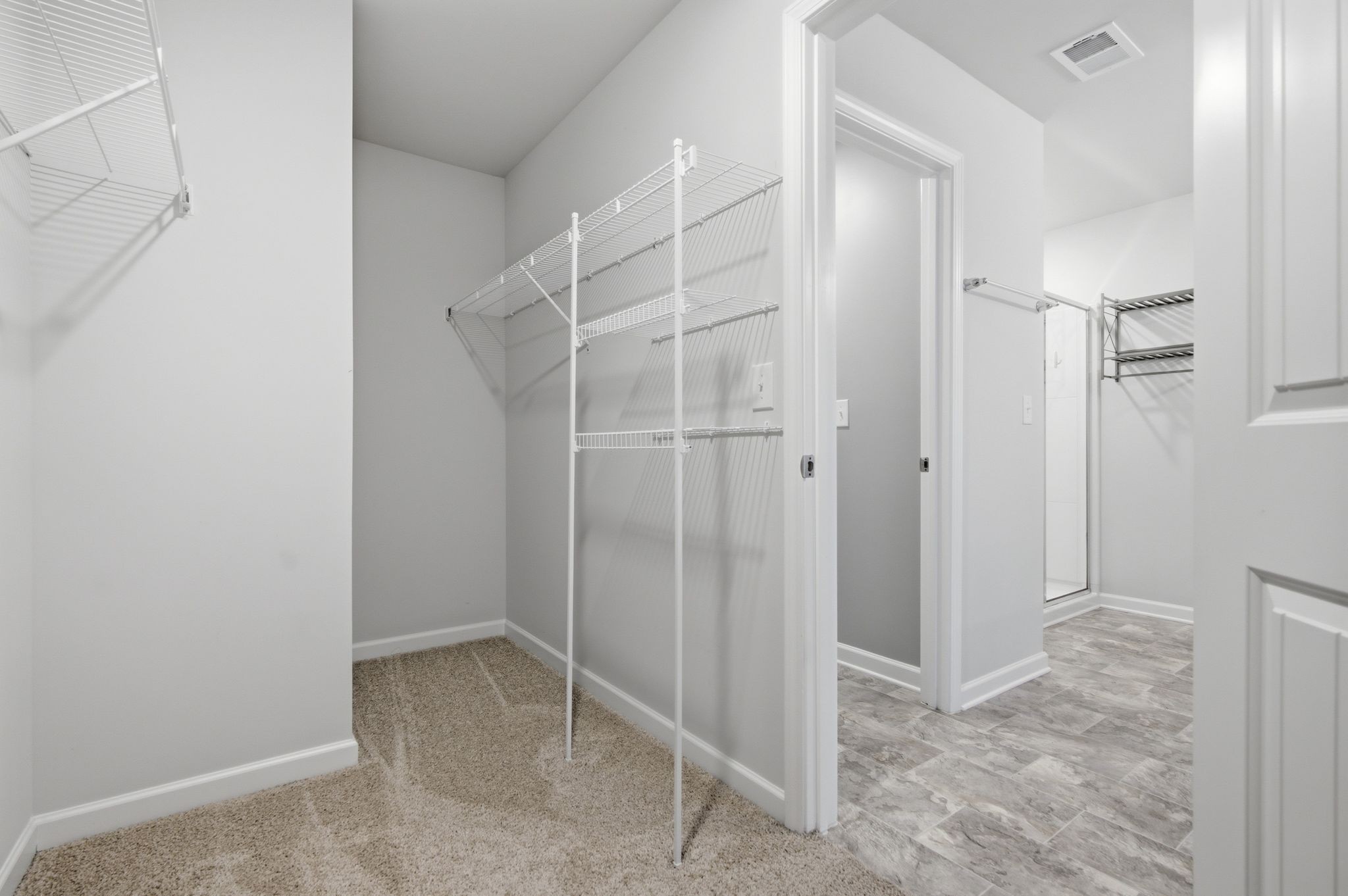 514 Ash Street Lebanon, TN 37087 - Photo 27 of 37 a view of room with walk in closet