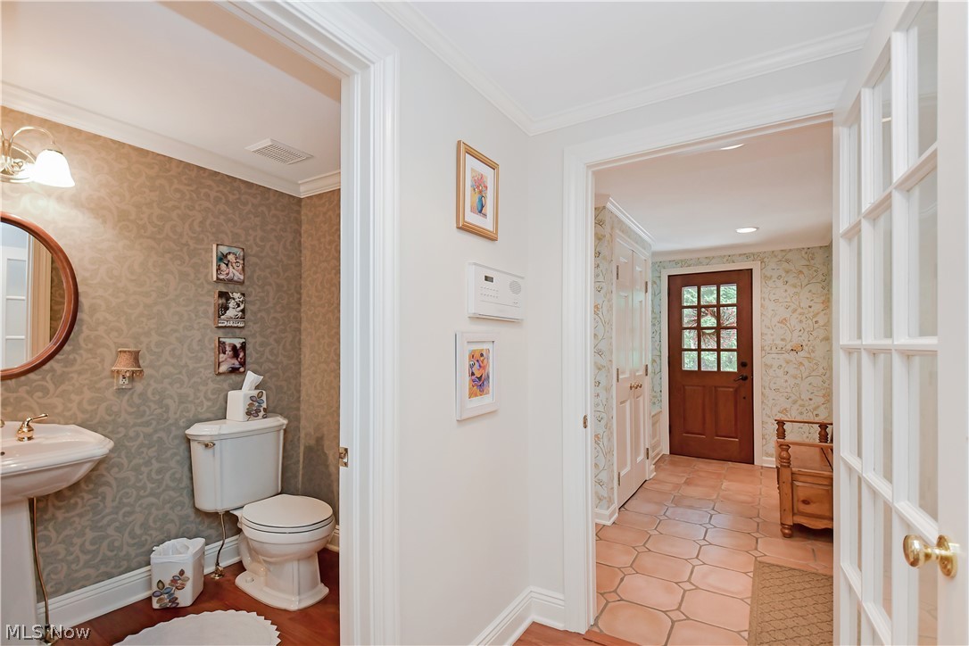 2961 Edgewood Road Cleveland, OH 44124 - Photo 18 of 34 Gallery Image 18