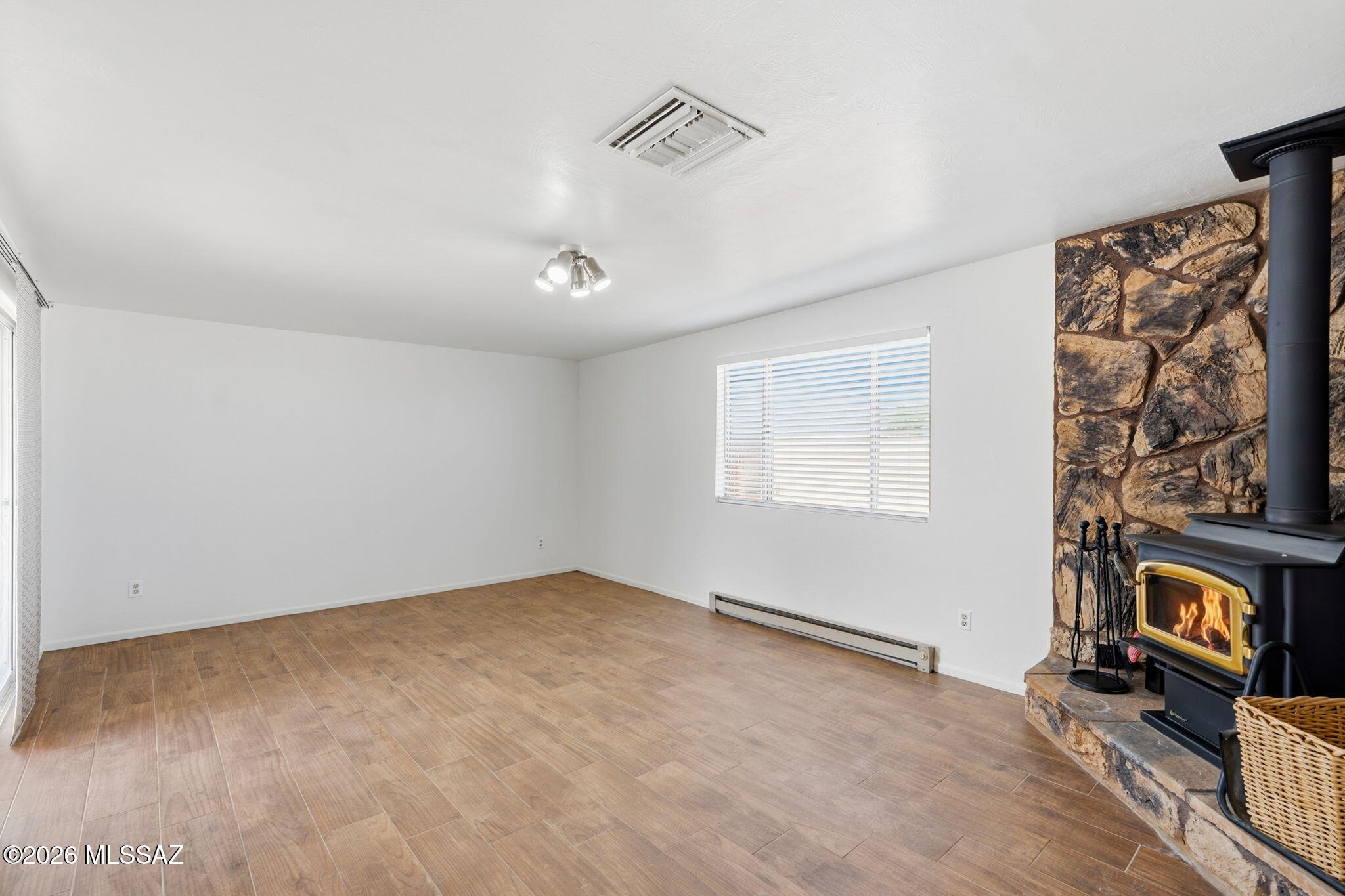 4241 South Kolb Road Tucson, AZ 85730 - Photo 11 of 50 Family Room