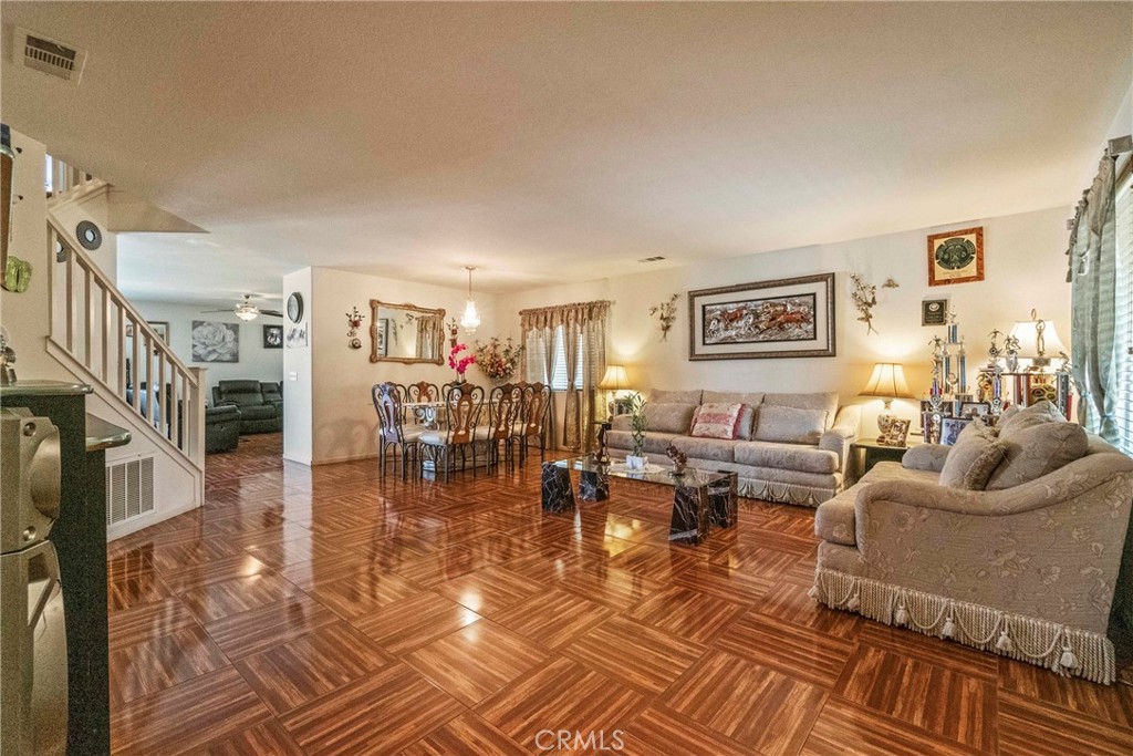 3131 Jojoba Terrace Palmdale, CA 93550 - Photo 6 of 51