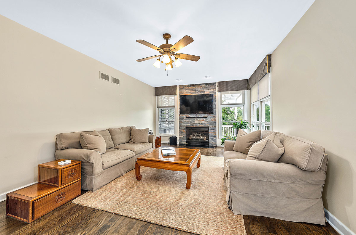 703 Rock Spring Road Naperville, IL 60565 - Photo 12 of 46