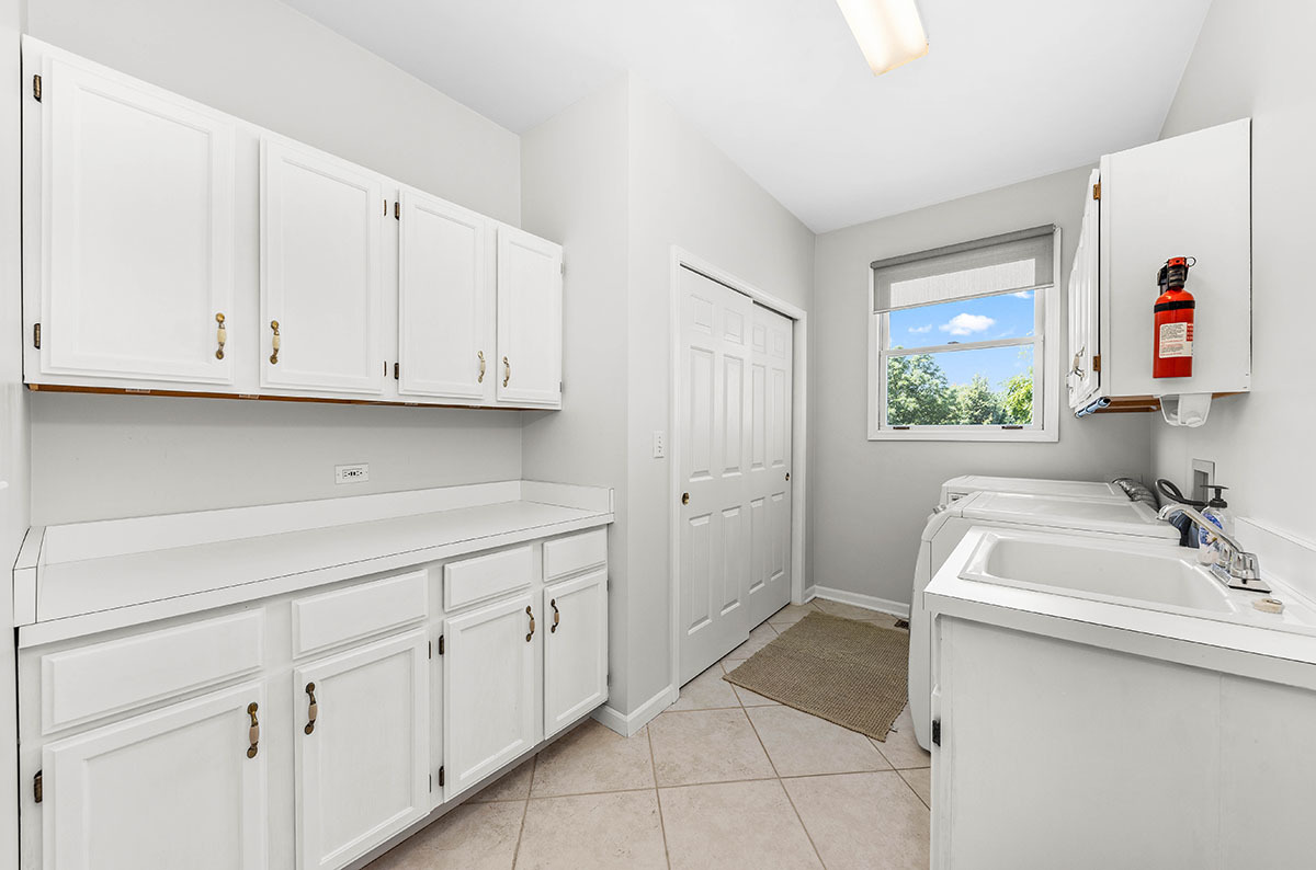 703 Rock Spring Road Naperville, IL 60565 - Photo 28 of 46