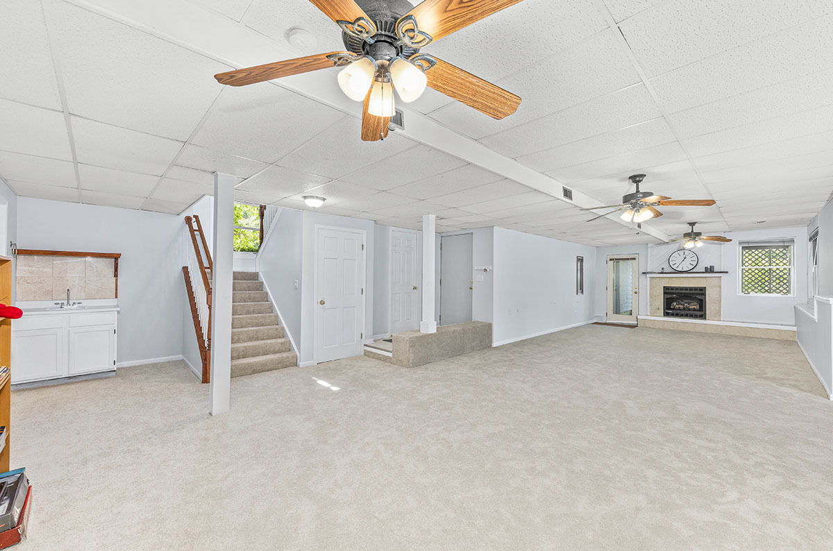 703 Rock Spring Road Naperville, IL 60565 - Photo 32 of 46