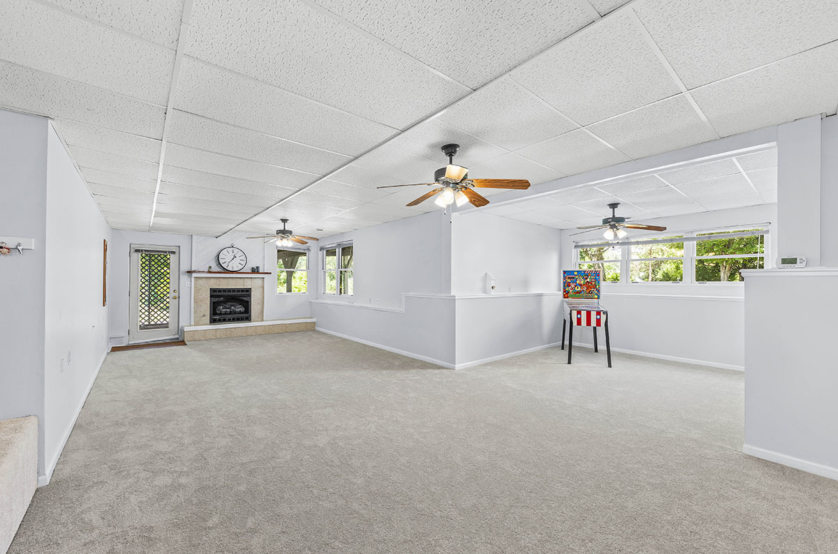 703 Rock Spring Road Naperville, IL 60565 - Photo 33 of 46