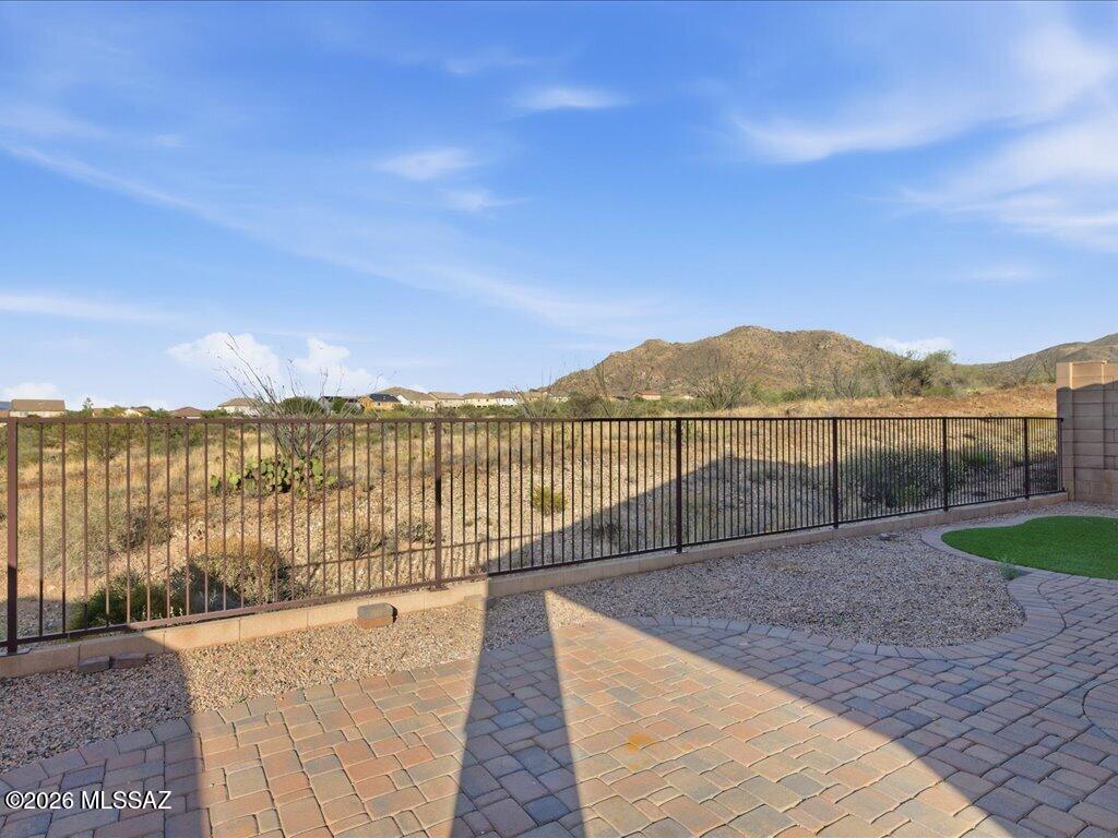 17293 South Ridgerunner Drive Vail, AZ 85641 - Photo 15 of 37