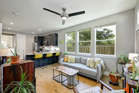 $525,000 | 1312 East M. Franklin Avenue, Unit 2, Austin, TX 78721