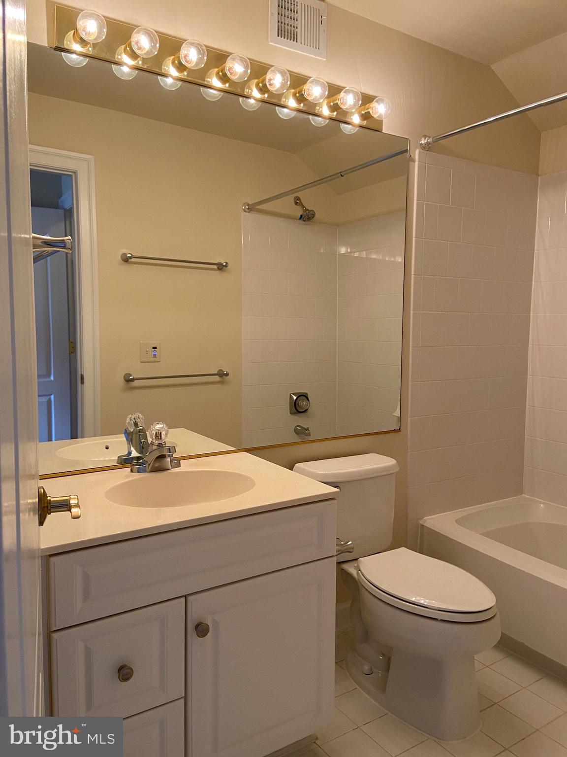 9544 Lagersfield Circle Vienna, VA 22181 - Photo 20 of 22