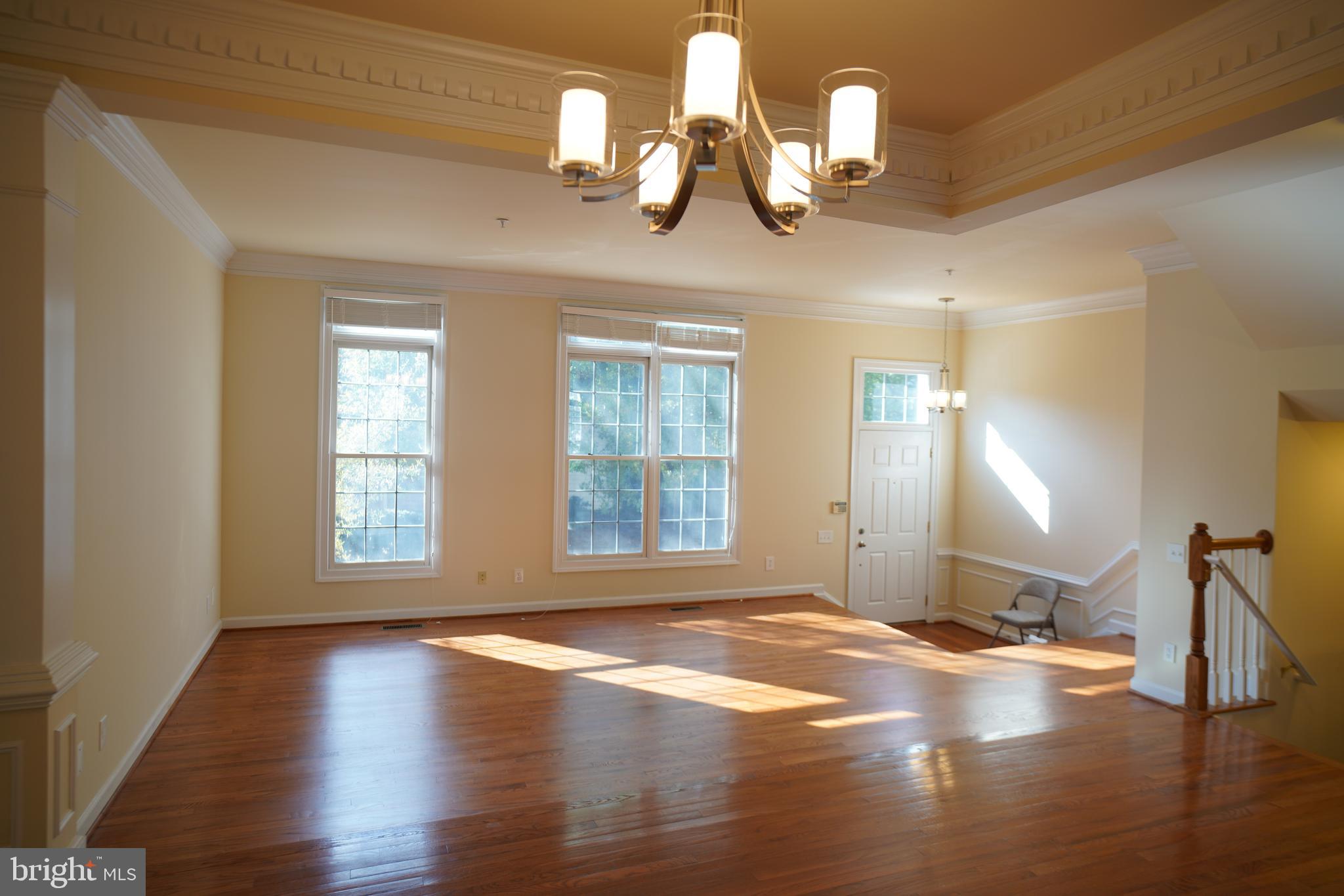 9544 Lagersfield Circle Vienna, VA 22181 - Photo 2 of 22