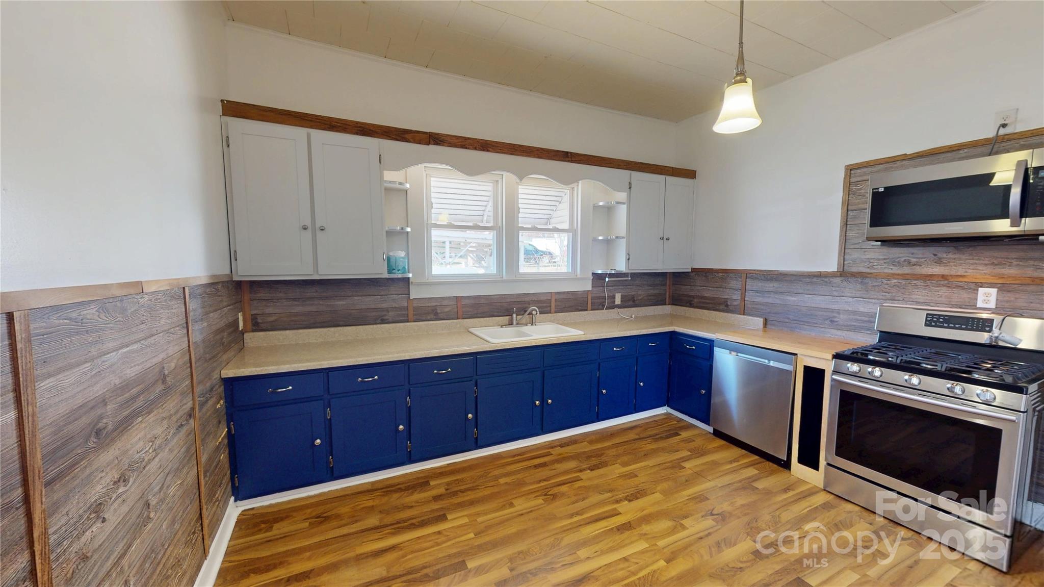 52 6th C Street Marion, NC 28752 - Photo 12 of 24