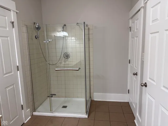 $1,950 | 717 Parkway Avenue, Indianapolis, IN 46203