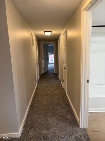 $1,950 | 717 Parkway Avenue, Indianapolis, IN 46203