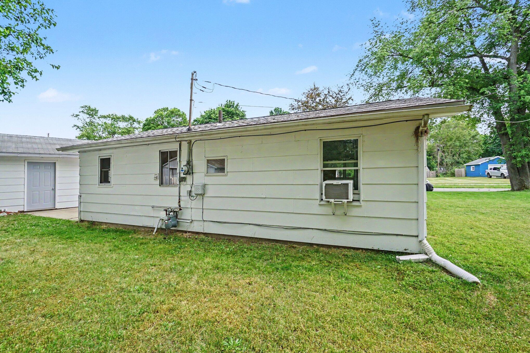 430 11th Avenue Three Rivers, MI 49093 - Photo 16 of 20 file_1251
