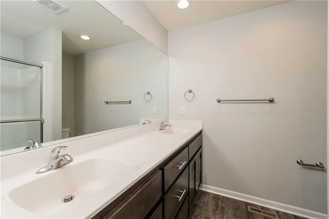 $2,110 | 10909 Highview Road, Peculiar, MO 64078