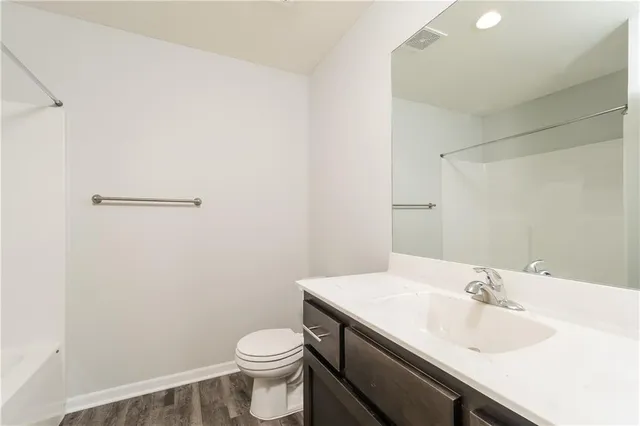 $2,110 | 10909 Highview Road, Peculiar, MO 64078