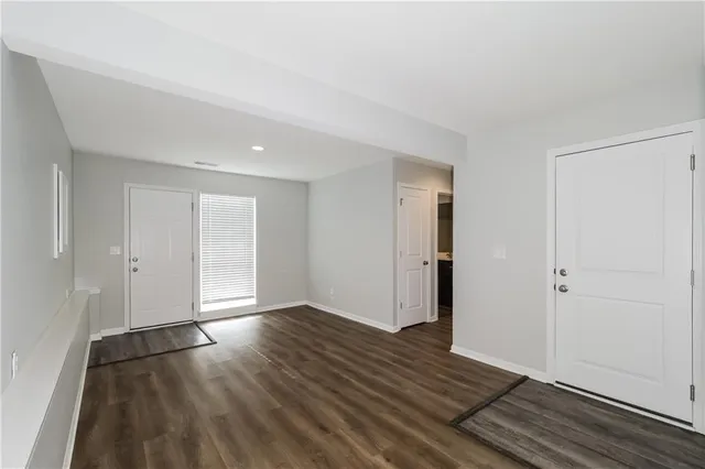 $2,110 | 10909 Highview Road, Peculiar, MO 64078